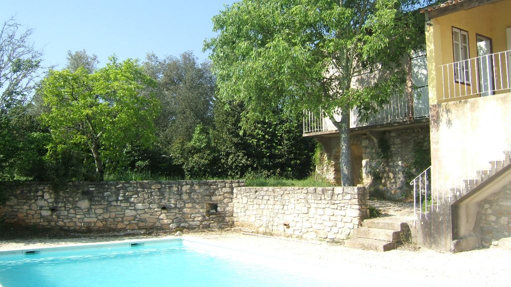 Autour de la piscine