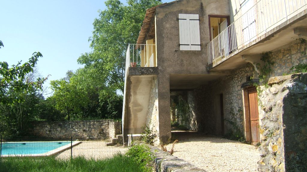 Autour de la piscine